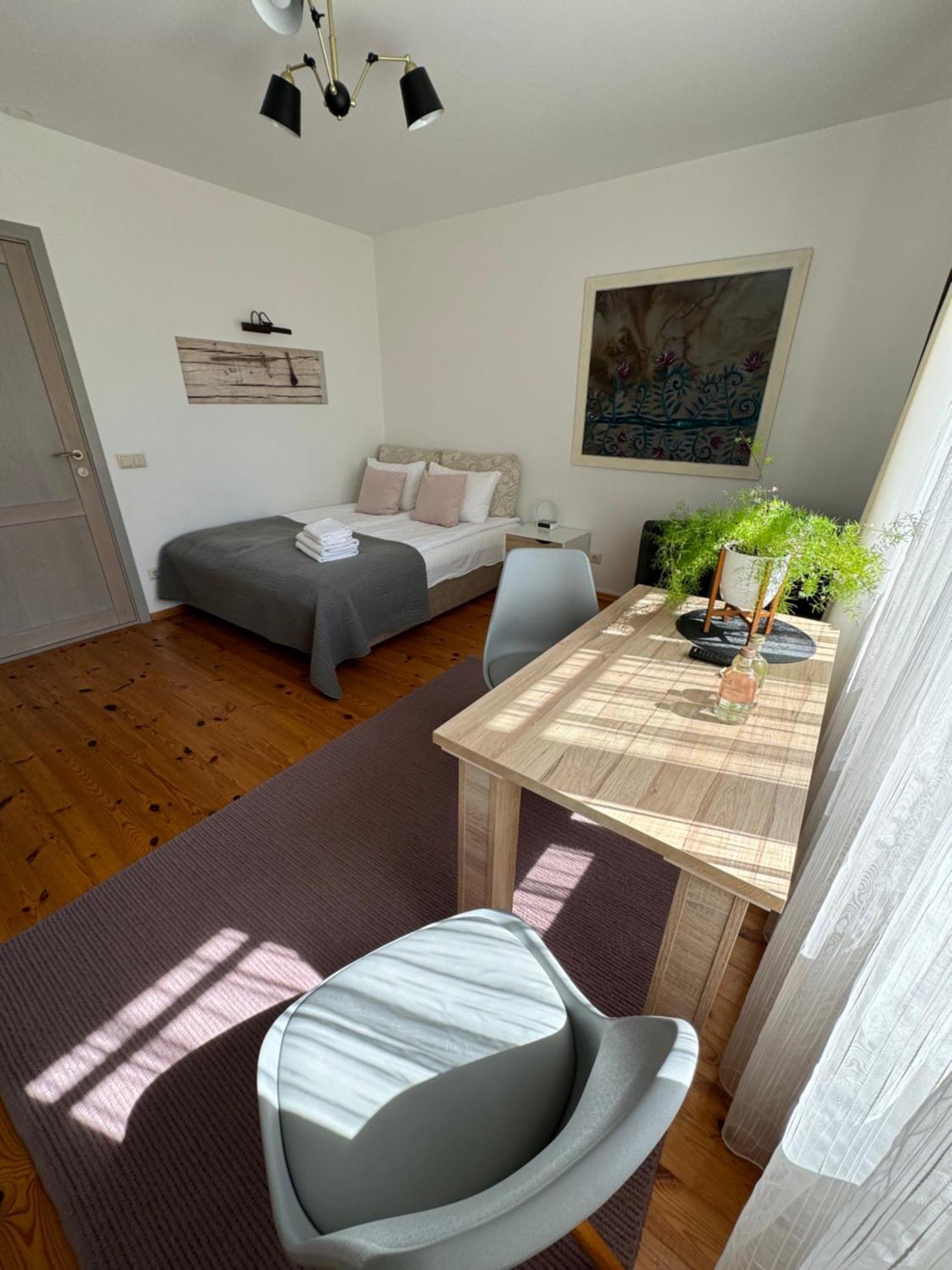 Guest House "8 Smilgos" 클라이페다 외부 사진